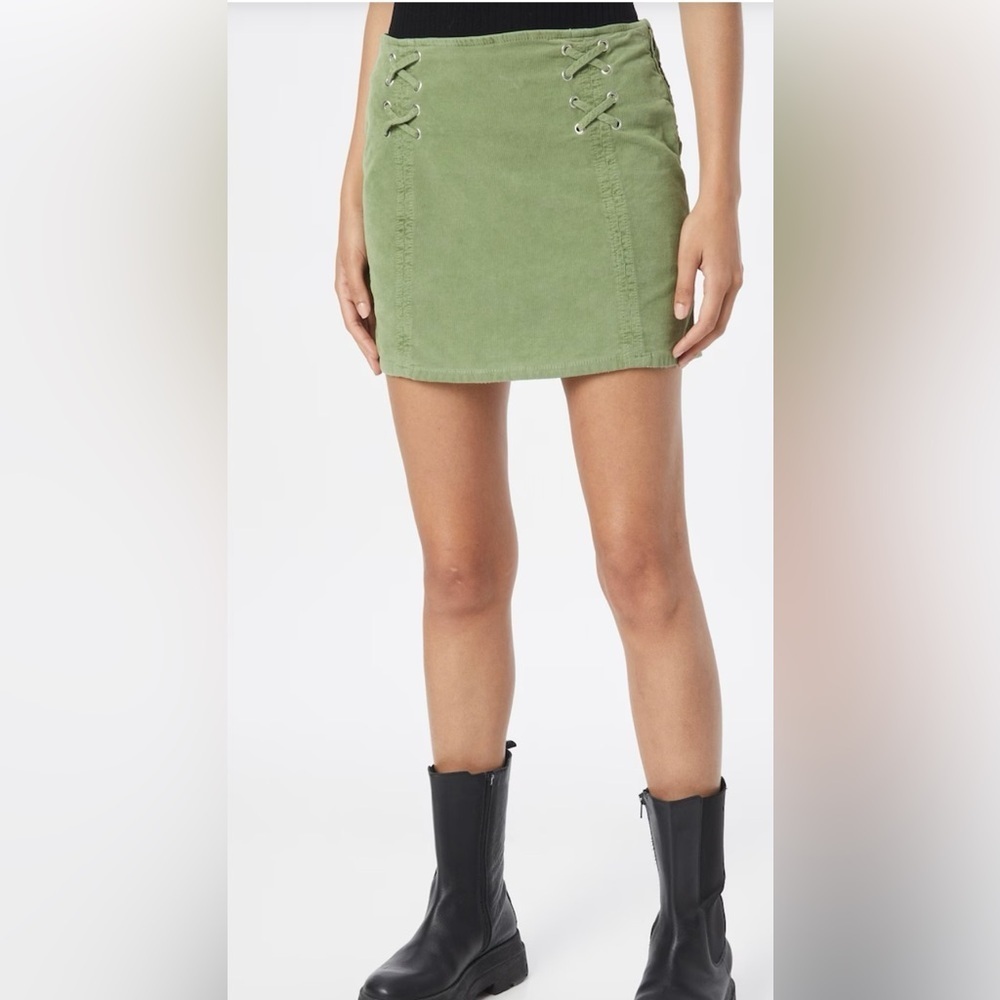 BDG Urban Outfitters Skirt in Light Green, XS, Corduroy Y2K Retro Grunge Edgy
